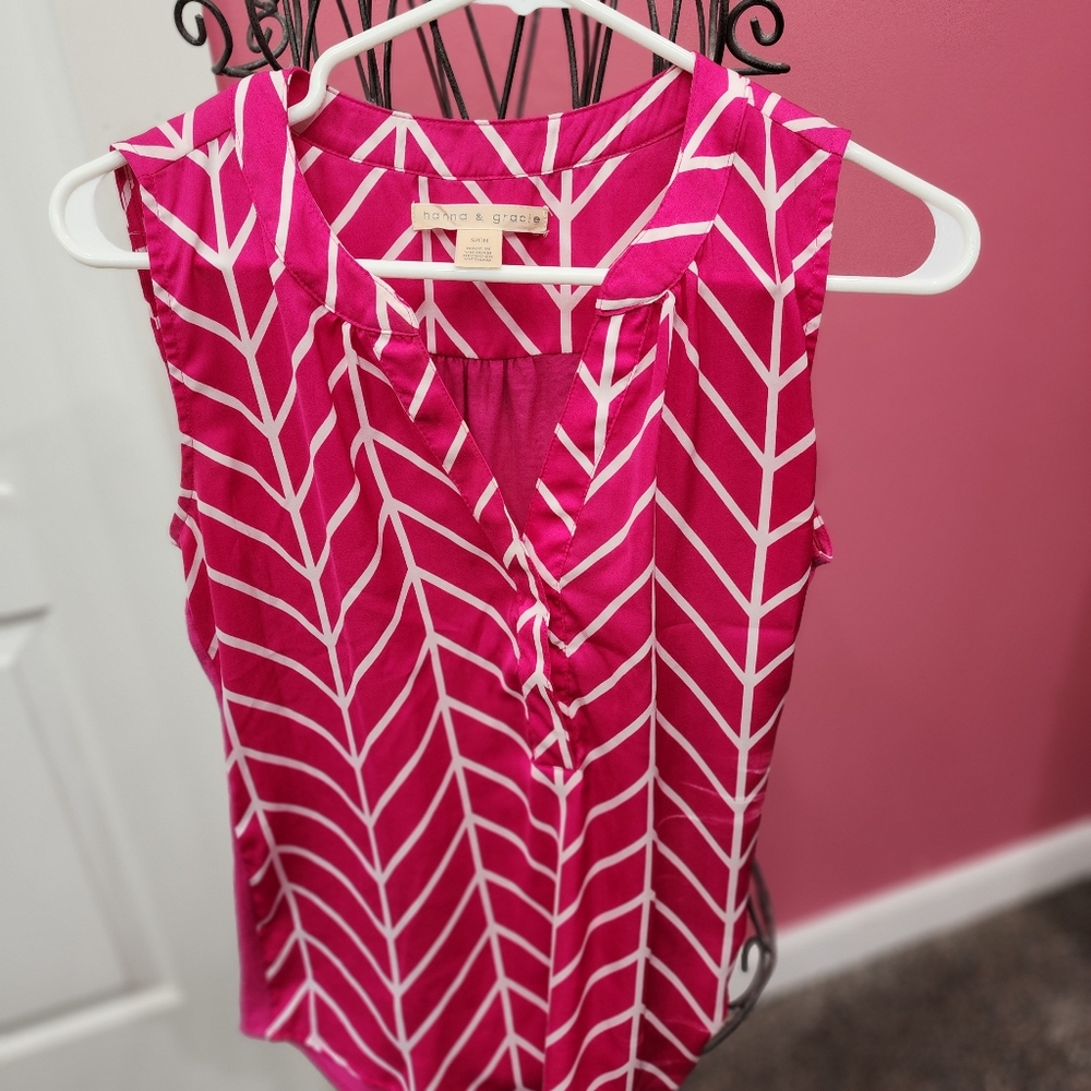 Cute sleeveless top